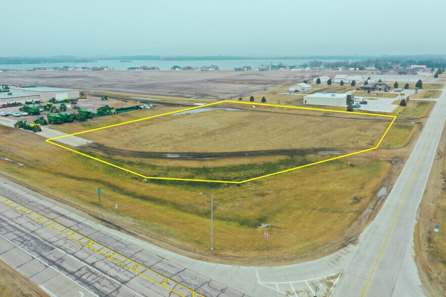 Highway 9, Lake Park, IA 51347