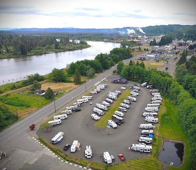 316 1st St, Cosmopolis, WA 98537