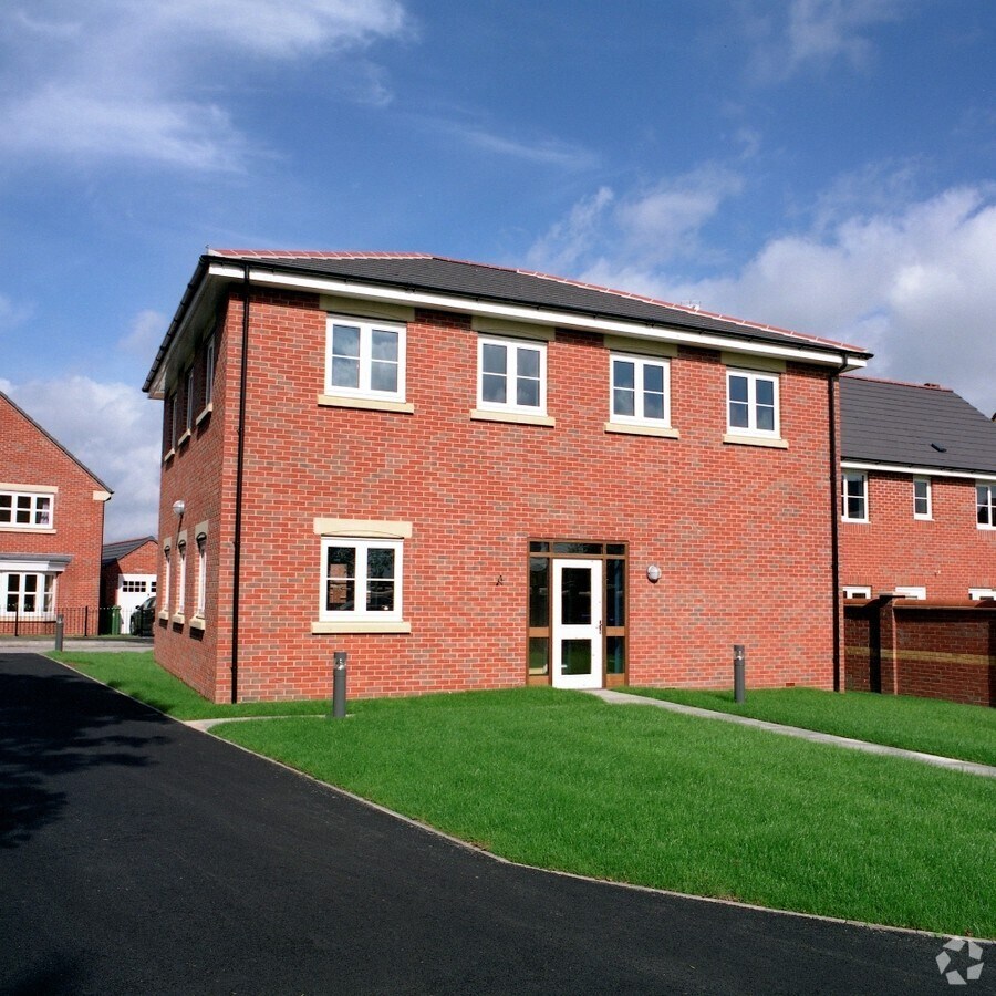 Heanor Rd, Ilkeston, DBY DE7 6JS