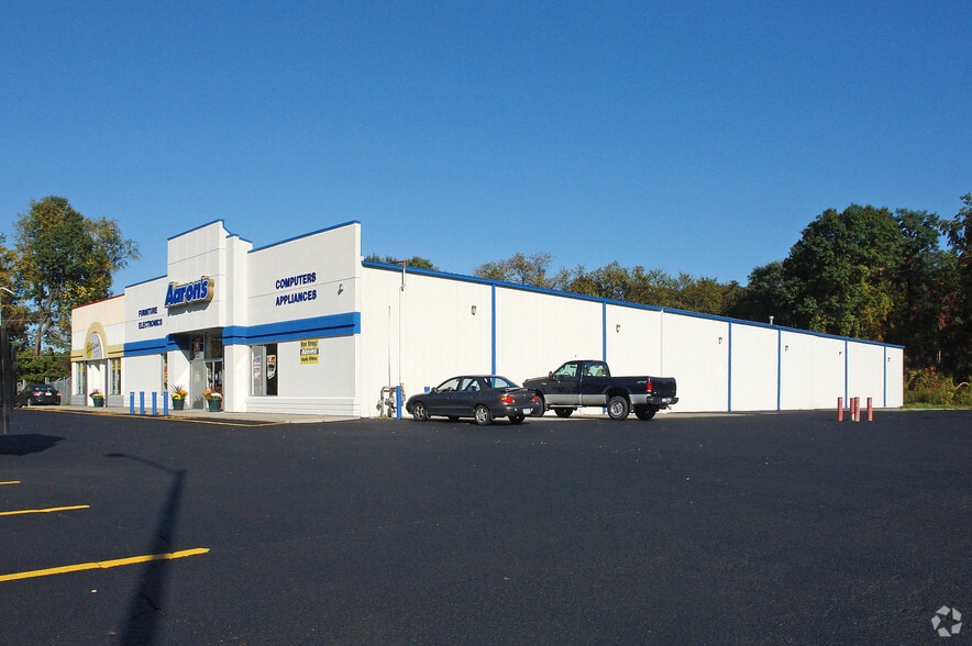 531 N Greenbush Rd, Rensselaer, NY for sale - Building Photo - Image 1 of 1