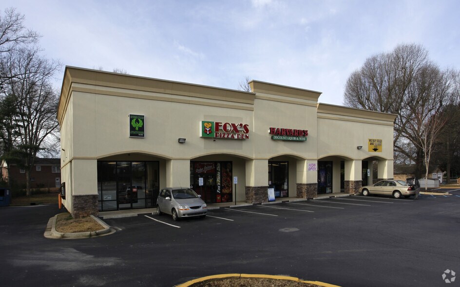 6055 White Horse Rd, Greenville, SC 29611