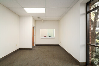 8200 Flourtown Ave, Wyndmoor, PA for lease Interior Photo- Image 1 of 4