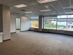 8380 Colesville Rd, Silver Spring, MD for lease Interior Photo- Image 2 of 4