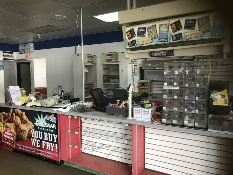 905 Highway 320, Carnesville, GA for sale - Primary Photo - Image 1 of 1