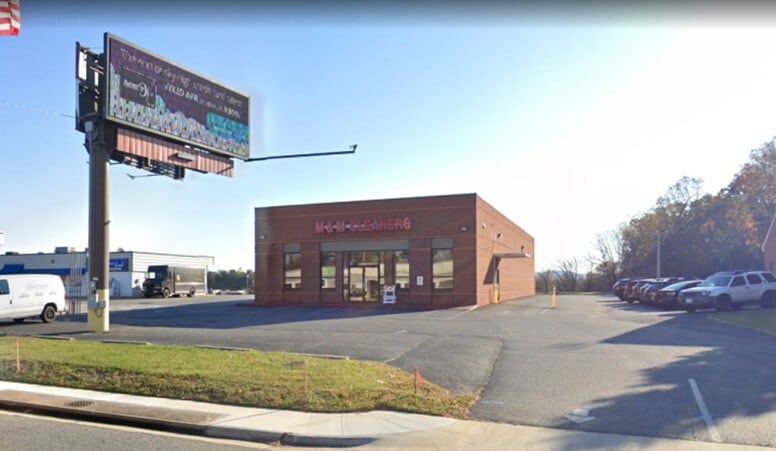 17841 Forest Rd, Forest, VA for sale Primary Photo- Image 1 of 1