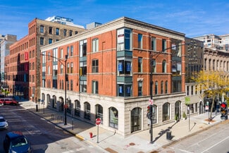 More details for 200 W Superior St, Chicago, IL - Office for Sale