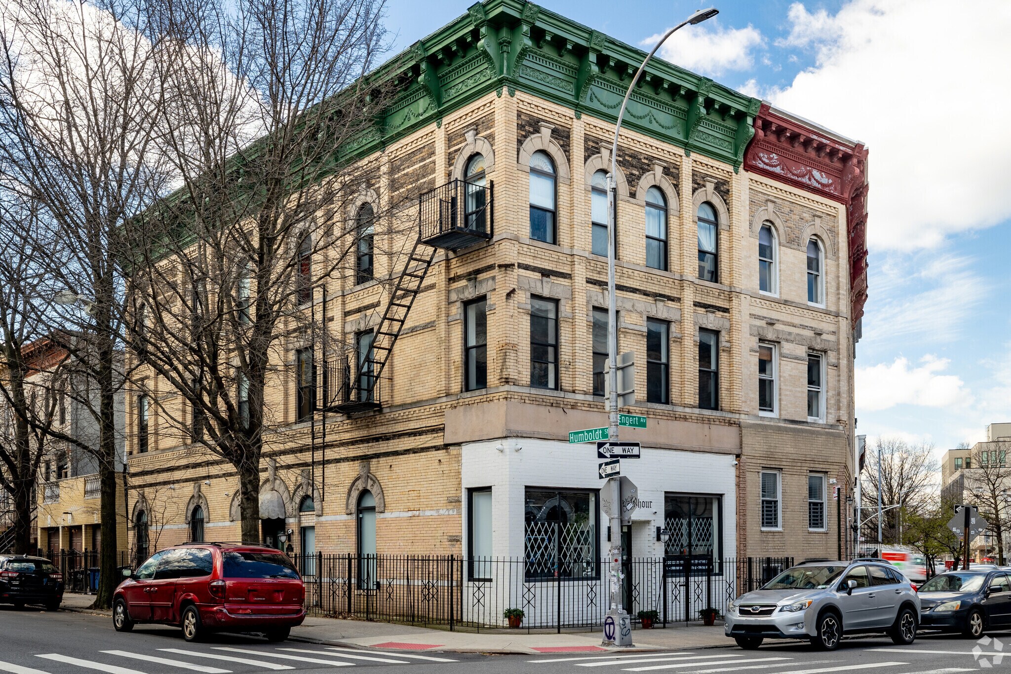 154 Engert Ave, Brooklyn, NY for sale Primary Photo- Image 1 of 1