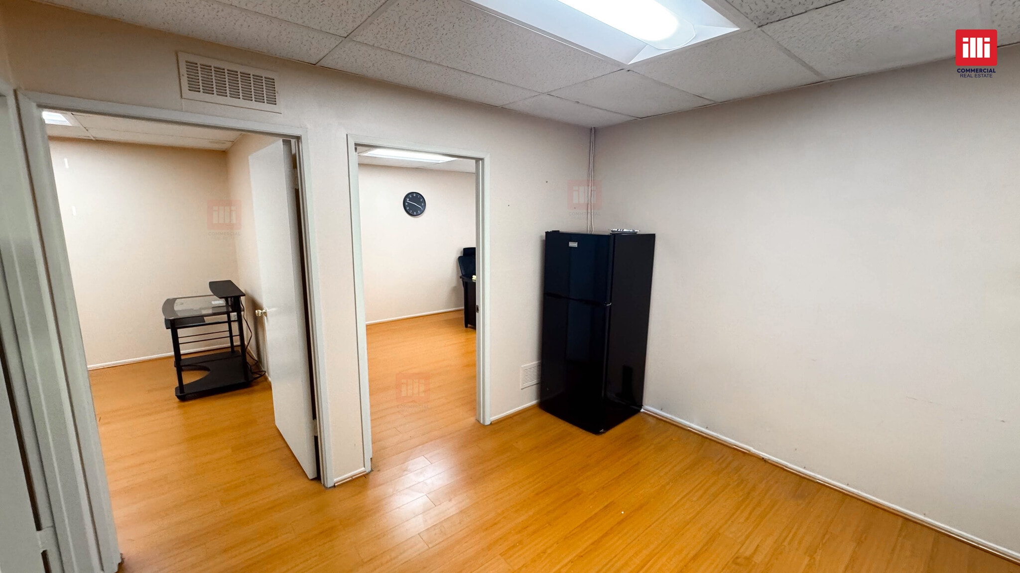 6742 Van Nuys Blvd, Van Nuys, CA for lease Interior Photo- Image 1 of 2