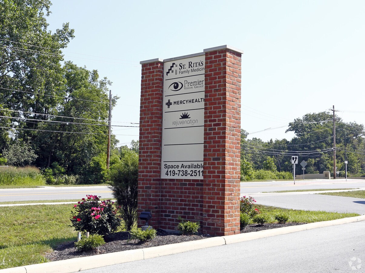 27652767 Fort Amanda Rd, Lima, OH 45805