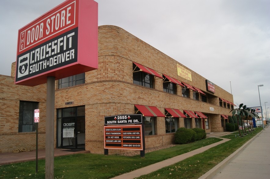 2555 S Santa Fe Dr, Denver, CO for lease - Building Photo - Image 3 of 17