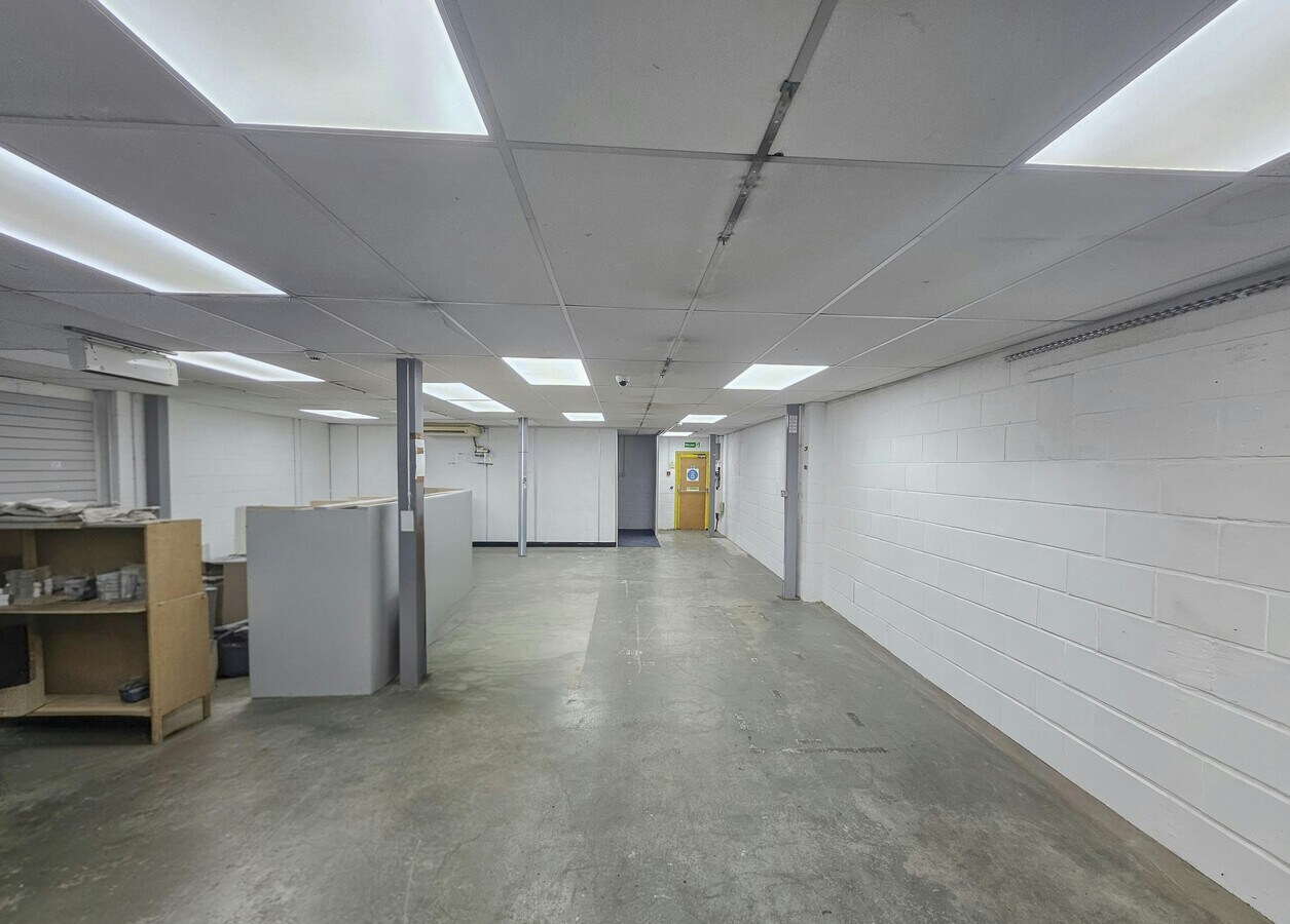 Dalmeyer Rd, London, LND NW10 2XA - Unit 7 -  - Interior Photo - Image 1 of 3