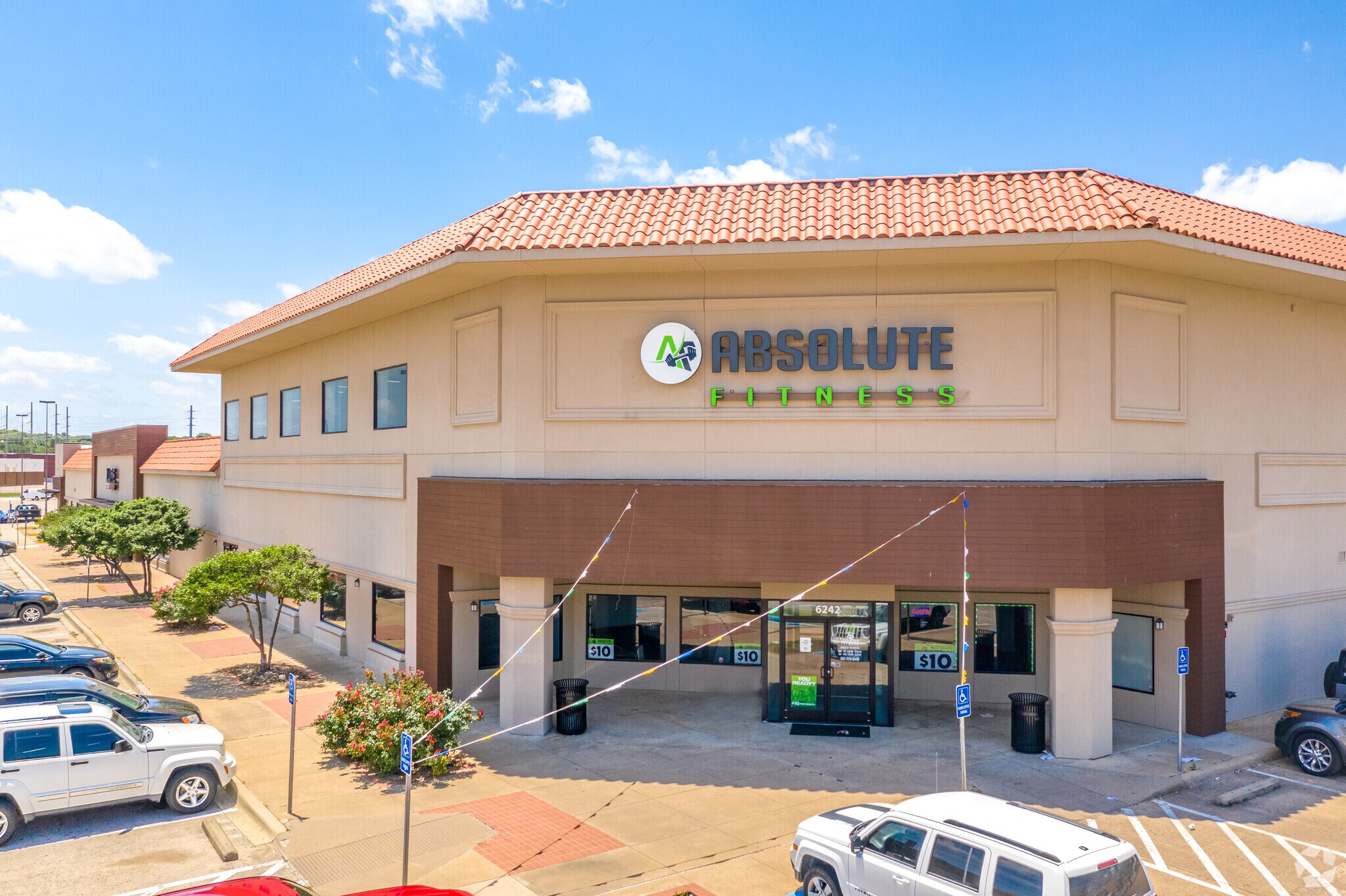 6200-6207 S Hulen St, Fort Worth, TX for lease Building Photo- Image 1 of 5