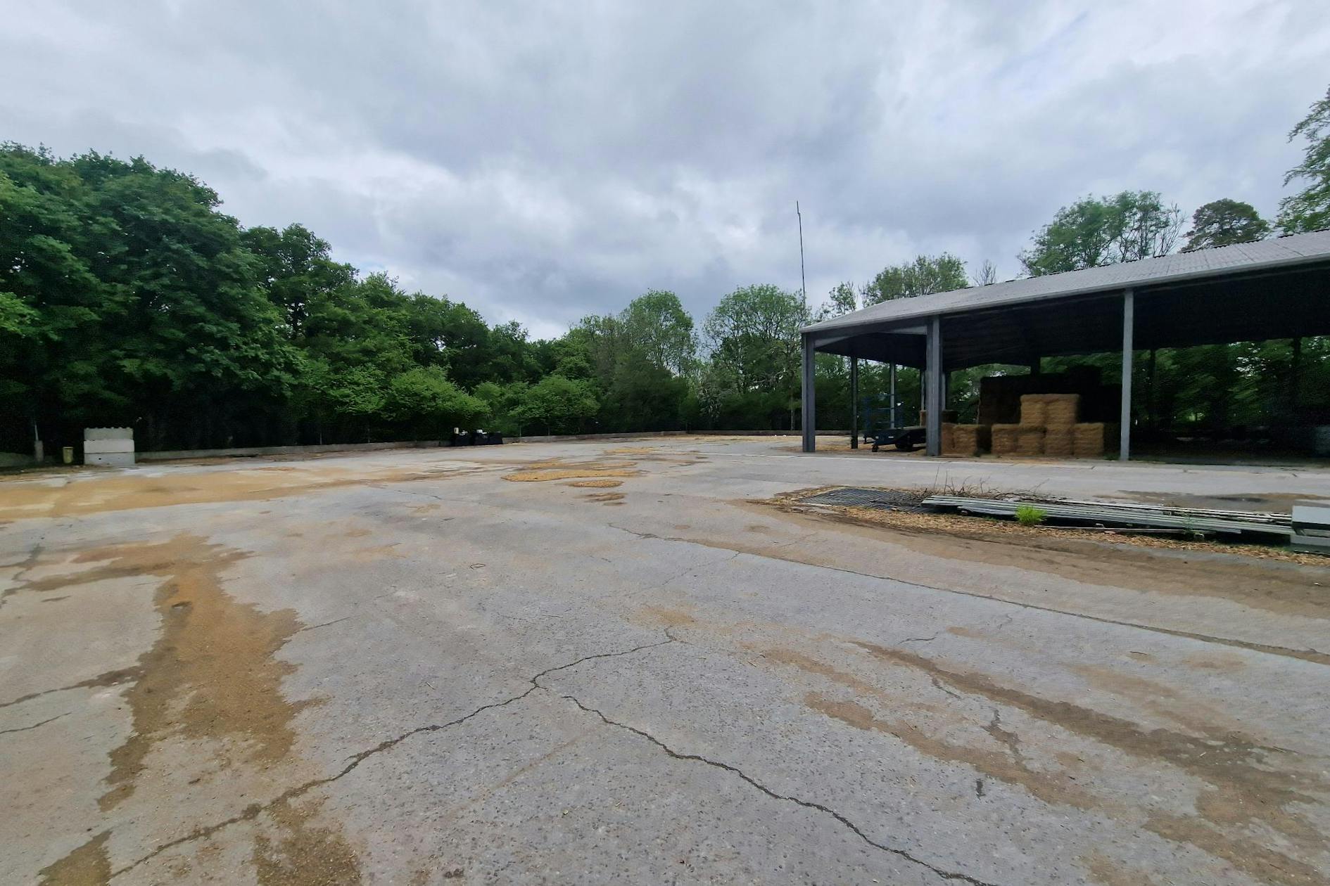 Herriard Storage St, Basingstoke for lease Building Photo- Image 1 of 4