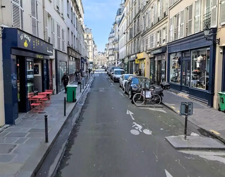 Retail in Paris for lease - Building Photo - Image 1 of 2