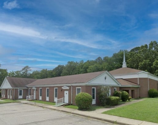 14425 Old Courthouse Way, Newport News, VA for sale - Building Photo - Image 2 of 4