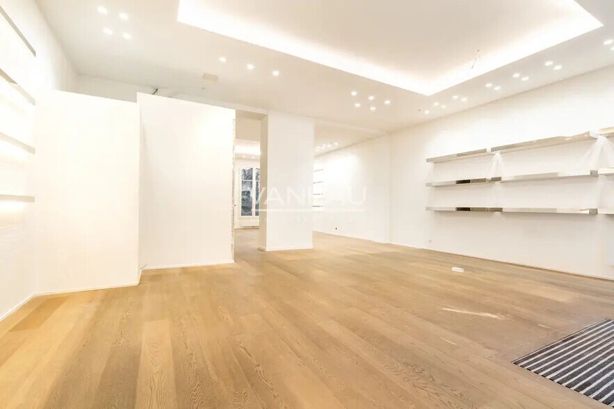 Retail in Paris for lease - Interior Photo - Image 3 of 10