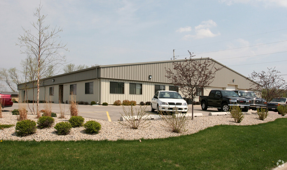 2505 Parview Rd, Middleton, WI for lease - Primary Photo - Image 1 of 2