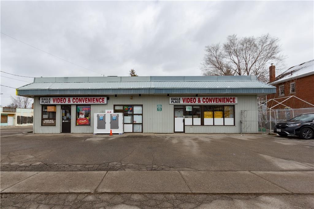 230 Erie Av, Brantford, ON for sale Primary Photo- Image 1 of 1