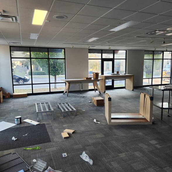 4409 N High St, Columbus, OH for lease - Building Photo - Image 2 of 4