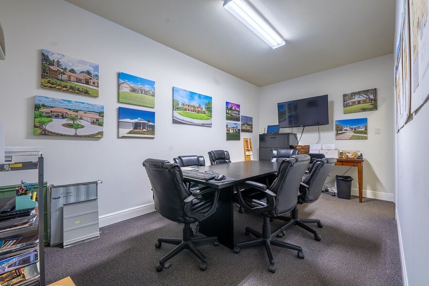 575 NW Mercantile Pl, Port Saint Lucie, FL for sale - Building Photo - Image 2 of 13