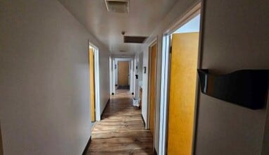 300 S Sycamore Ave, Rialto, CA for lease Interior Photo- Image 2 of 4