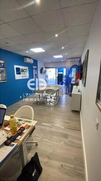 Office in Nice for lease - Interior Photo - Image 2 of 4