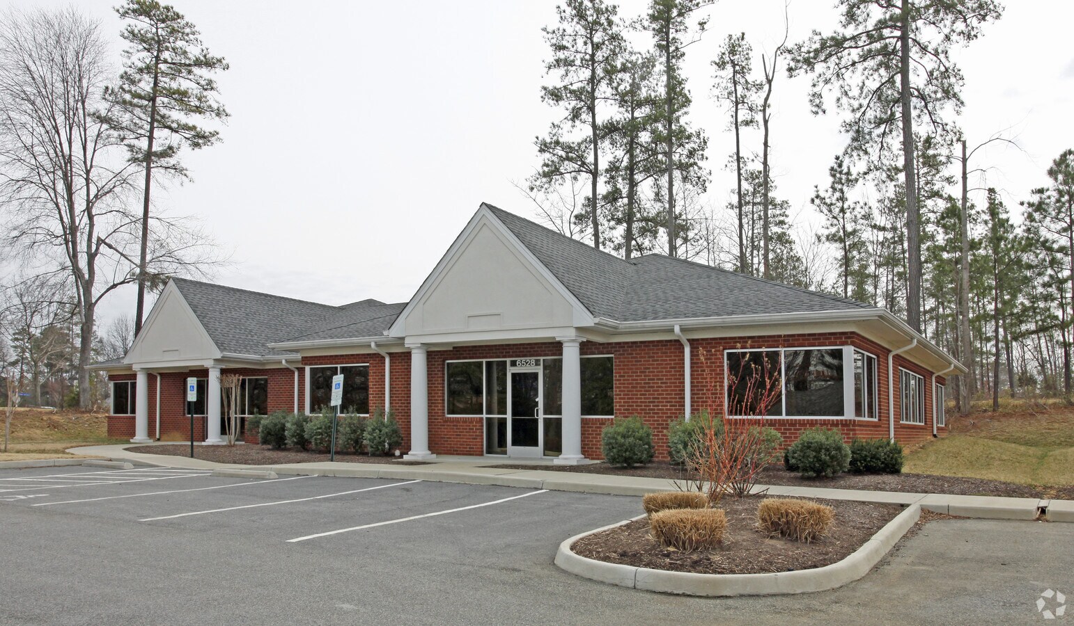 65246528 Woodlake Village Cir, Midlothian, VA 23112