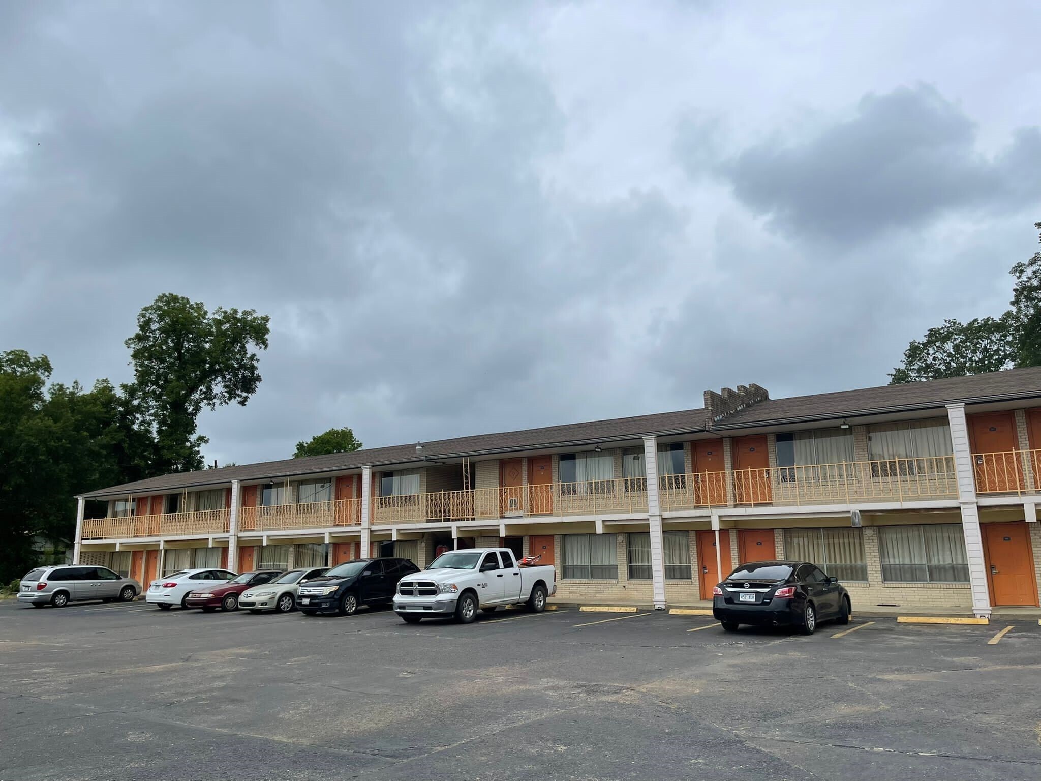 115 N 10th St, Arkadelphia, AR 71923