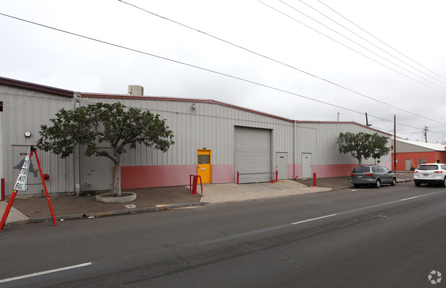 3302-3342 Kurtz St, San Diego, CA for lease - Building Photo - Image 2 of 2