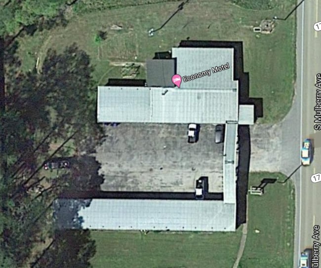 811 S Mulberry Ave, Butler, AL for sale - Building Photo - Image 2 of 8