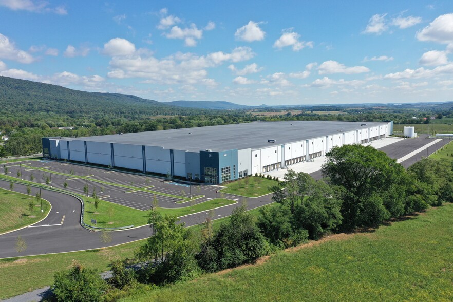 3501 Mountain Rd, Hamburg, PA for lease - Building Photo - Image 1 of 8