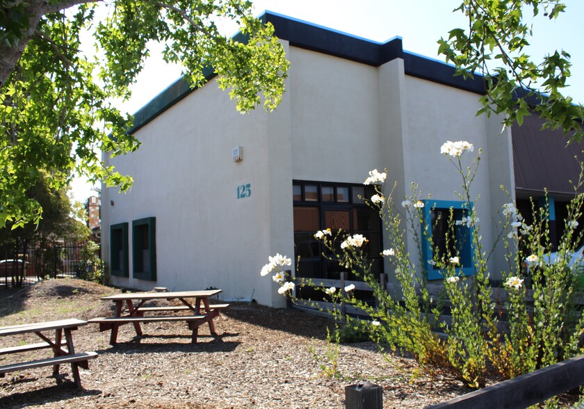 125 Mcpherson St, Santa Cruz, CA for lease - Building Photo - Image 3 of 8