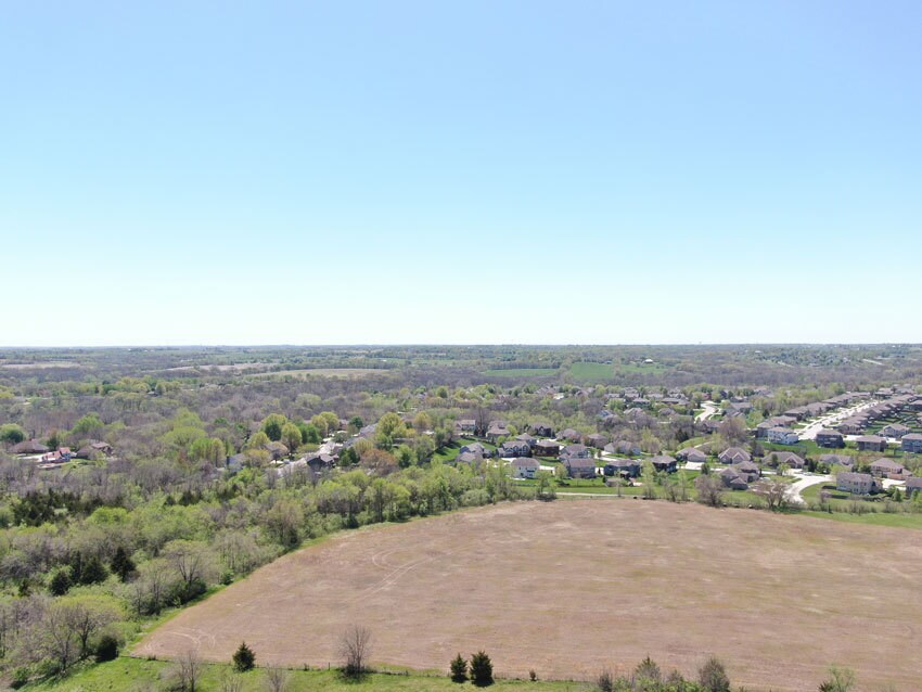 811 4H Rd, Lansing, KS for sale Primary Photo- Image 1 of 1