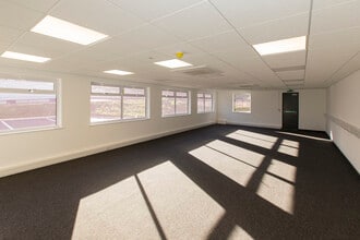 5 Dysart Rd, Grantham for lease Interior Photo- Image 2 of 3