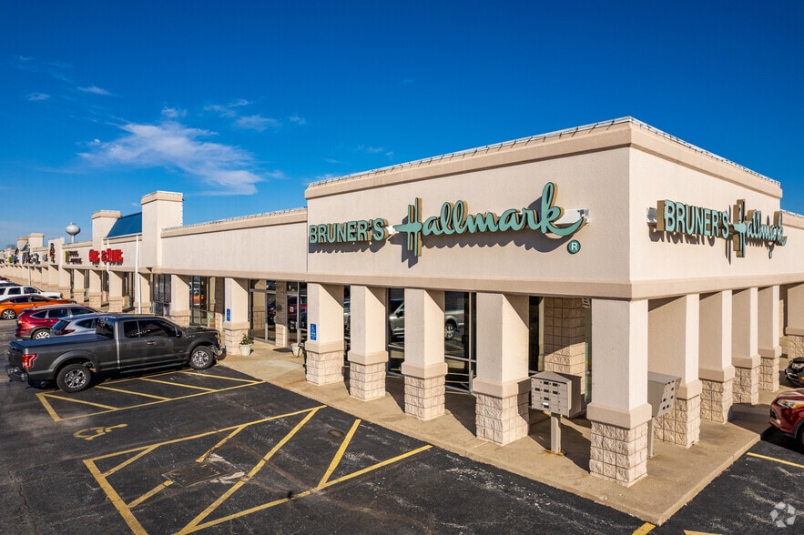 202-338 N Massey Blvd, Nixa, MO for lease - Primary Photo - Image 1 of 37