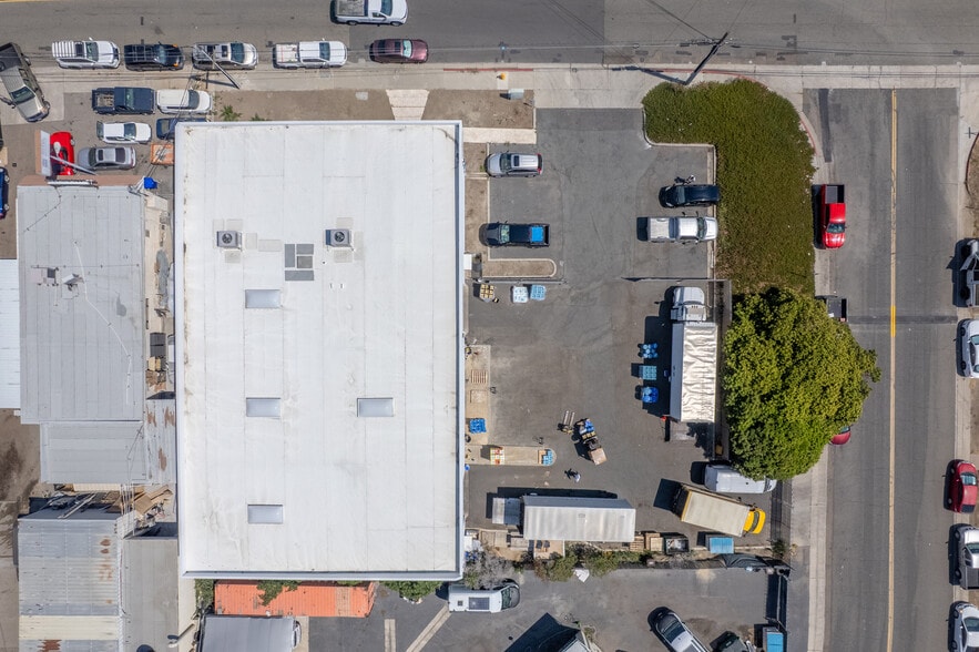 2950 San Luis Rey Rd, Oceanside, CA for lease - Building Photo - Image 3 of 8