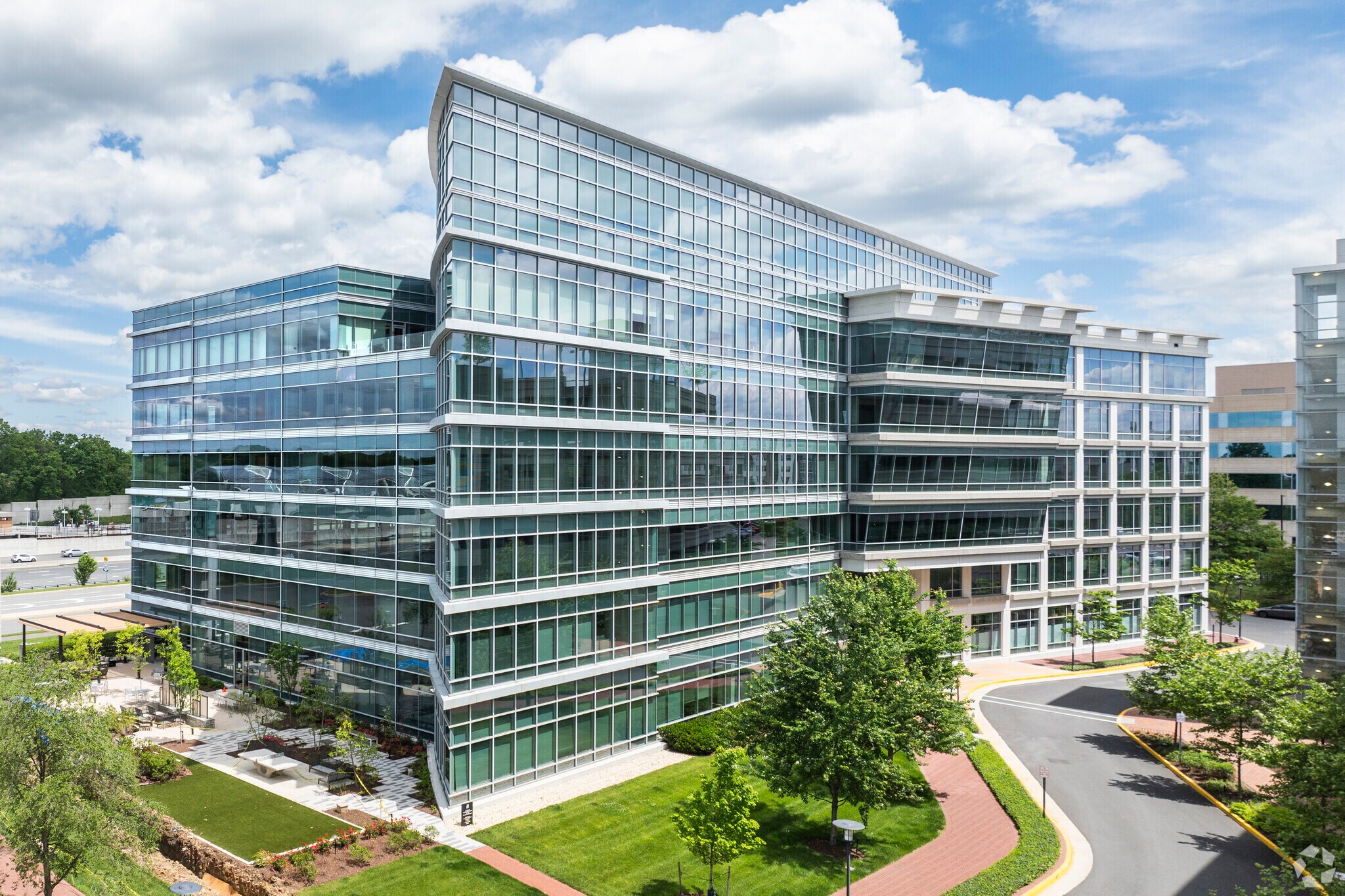 2303 Dulles Station Blvd, Herndon, VA for sale Primary Photo- Image 1 of 1