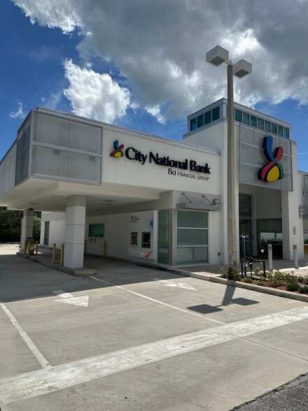 6388 S Dixie Hwy, South Miami, FL for sale - Building Photo - Image 2 of 4