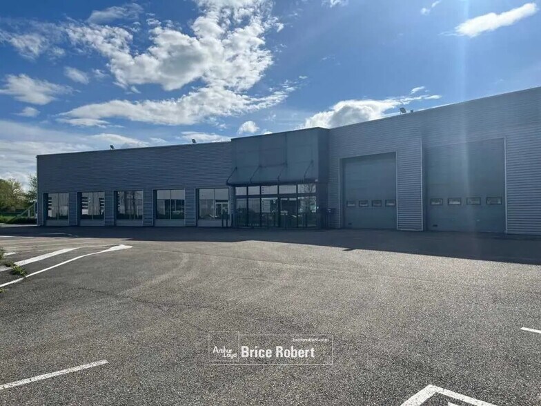 Office in Bourg-en-Bresse for lease - Building Photo - Image 1 of 6