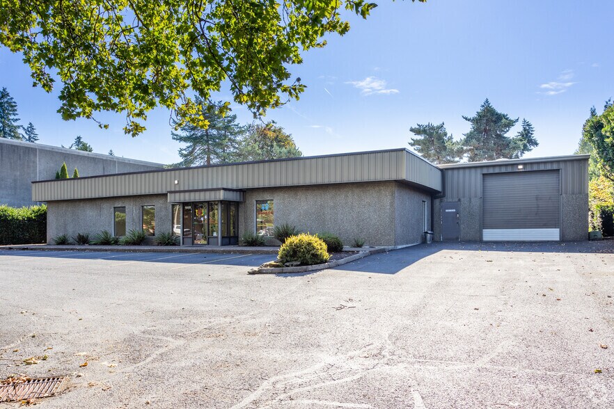 5950 Willow Ln, Lake Oswego, OR for sale - Building Photo - Image 1 of 1