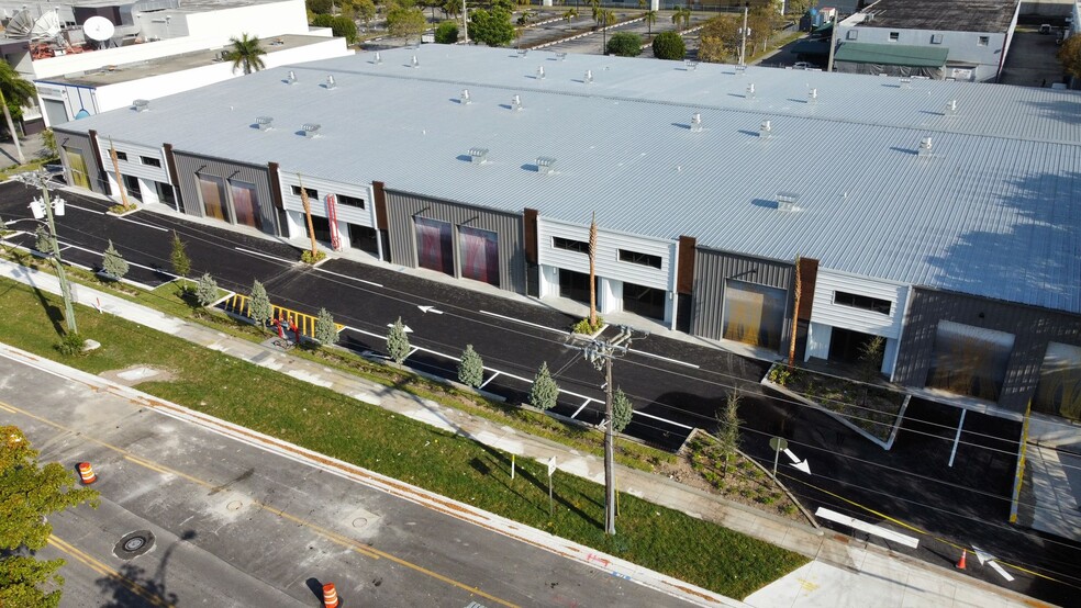 7265 NW 74th St, Medley, FL for lease - Building Photo - Image 3 of 10