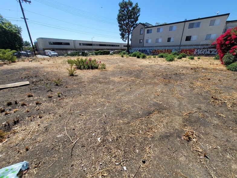 7005 Woodley Ave, Van Nuys, CA for sale - Building Photo - Image 2 of 9