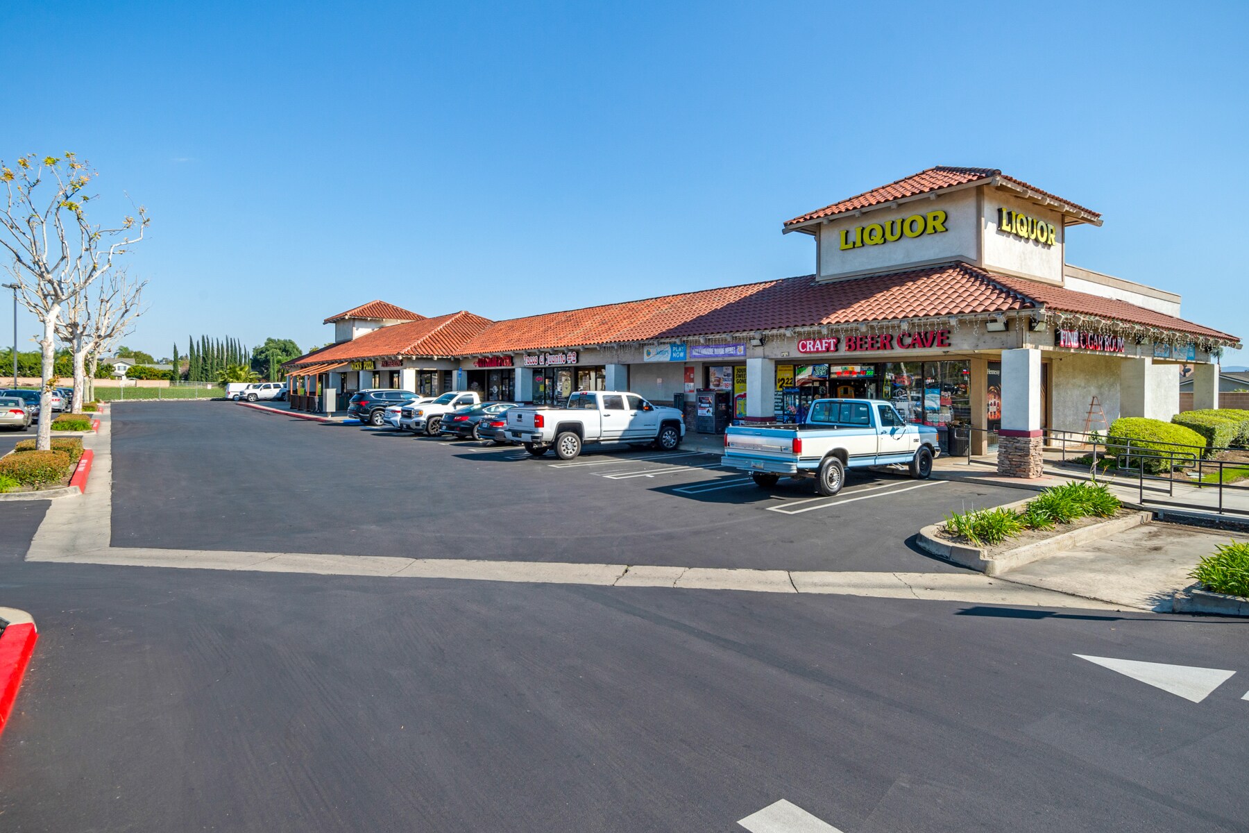 4117-4141 Riverside Dr, Chino, CA for lease Primary Photo- Image 1 of 8