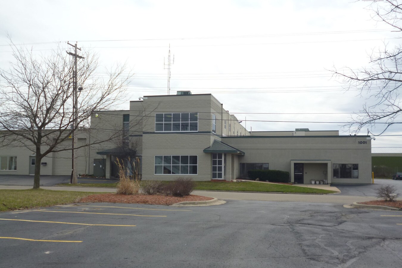 1001 Terminal Rd, Lansing, MI 48906 Industrial For Sale