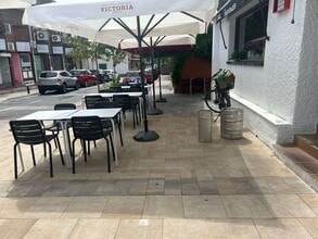 Retail in Torrelodones, Madrid for lease Building Photo- Image 1 of 18