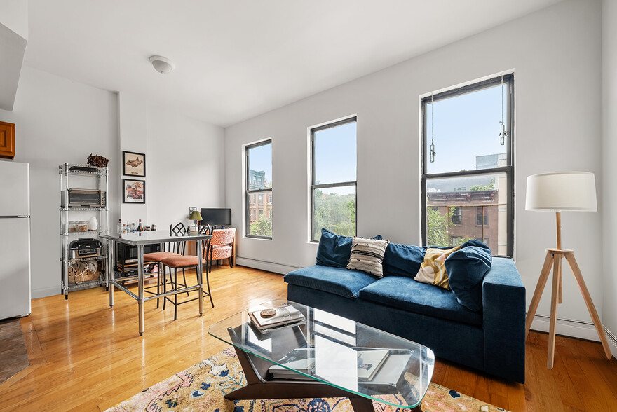 1118 Bedford Ave, Brooklyn, NY for sale - Building Photo - Image 3 of 12