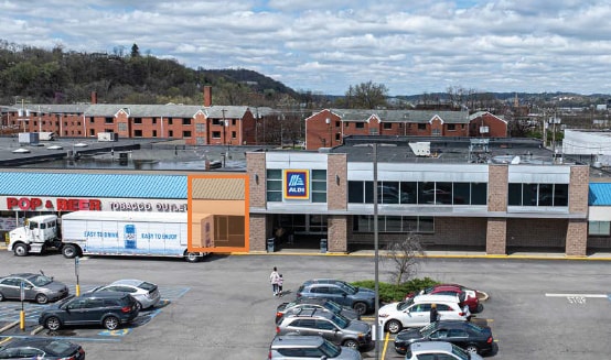 136 McKees Rocks Plz, McKees Rocks, PA for lease Building Photo- Image 1 of 4