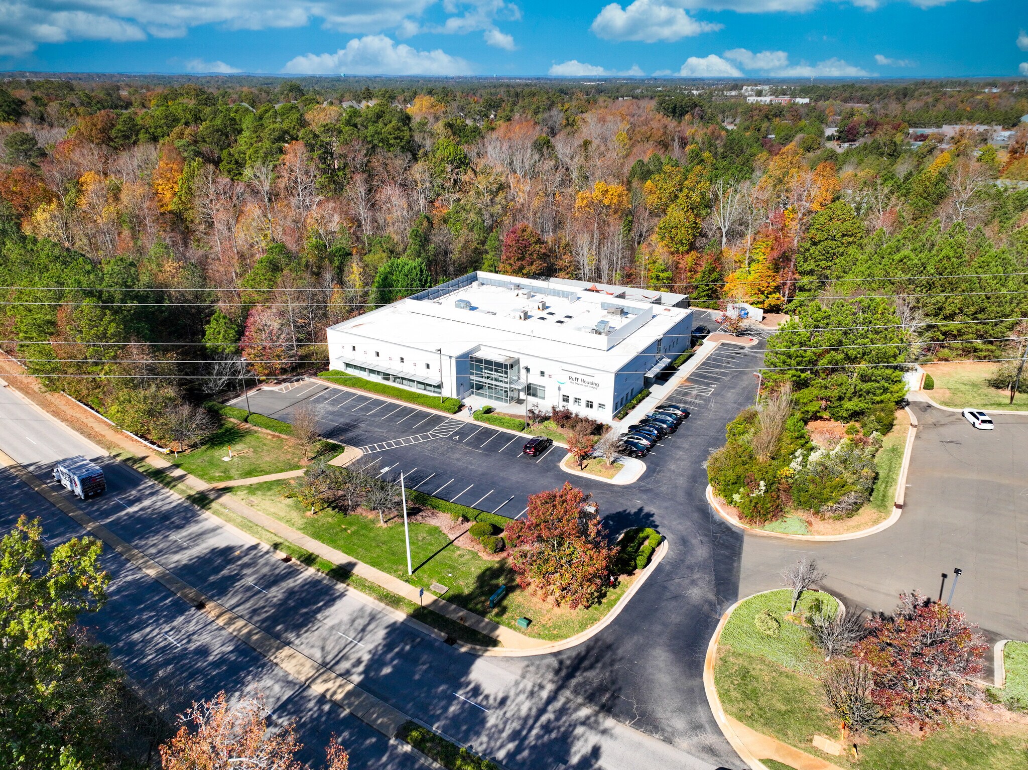 1605 NW Maynard Rd, Cary, NC 27513 Destination Pet RaleighCary, NC