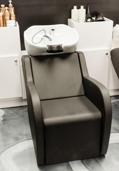 688 J Clyde Morris Blvd, Newport News, VA for sale - Building Photo - Image 2 of 4