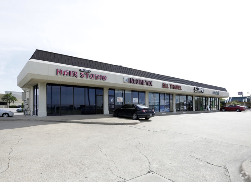 2029 Town East Blvd, Mesquite, TX for lease - Building Photo - Image 3 of 8